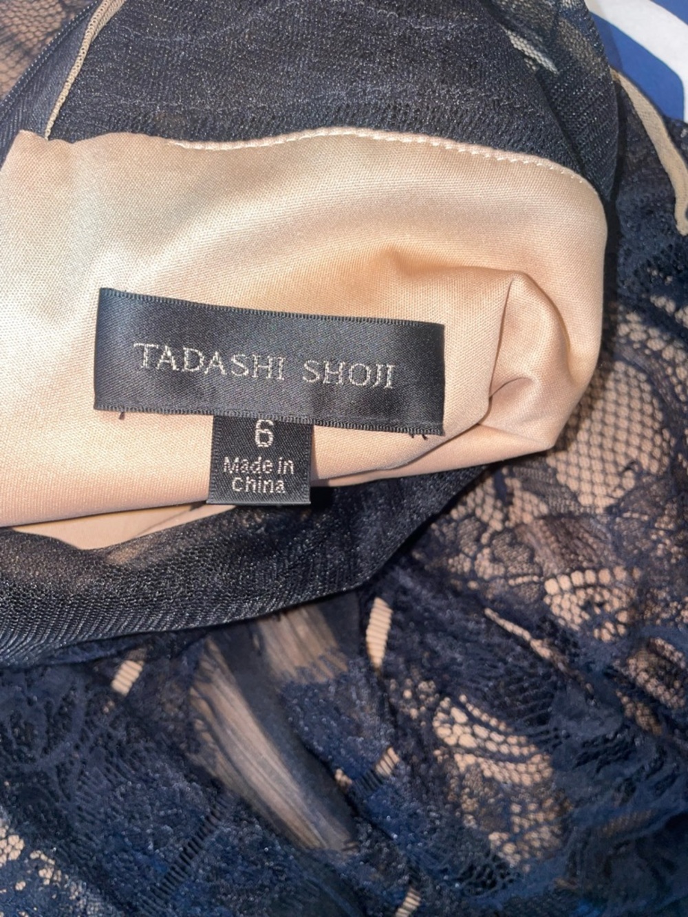 TADASHI SHOJI CAMILLA TEA-LENGTH BLACK LACE DRESS Size 6 - Picture 10 of 12